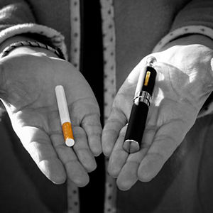 E-Cigs "Might Harm the Immune System and Lungs"